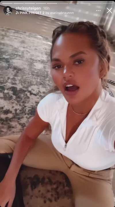 Chrissy Teigen knows we’re going to jerk off to this