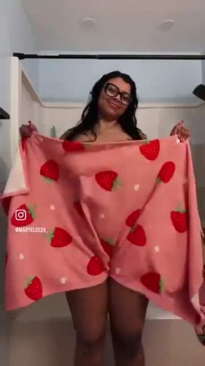 Selling Marylee leaks