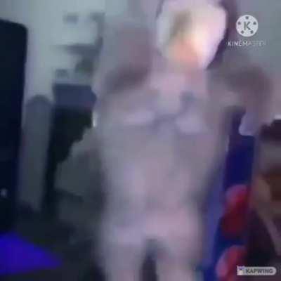 Simplemente un gatito.