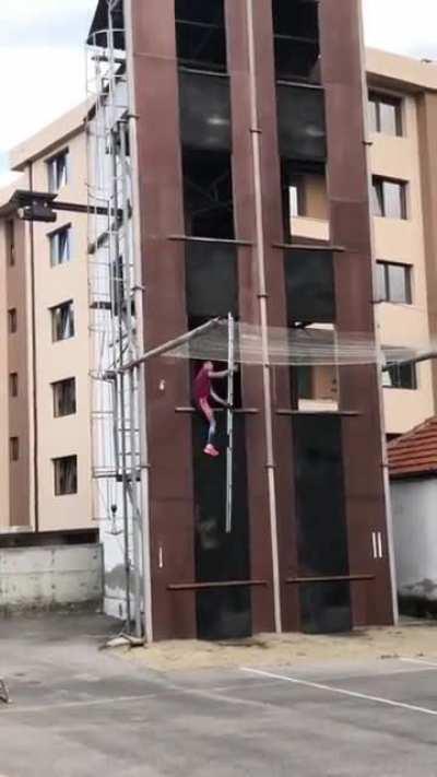 Человек-лестница