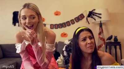 Sister and Her Friend Got Pranked !