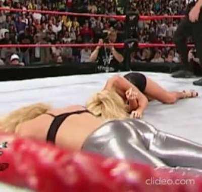 Trish Stratus Jiggle