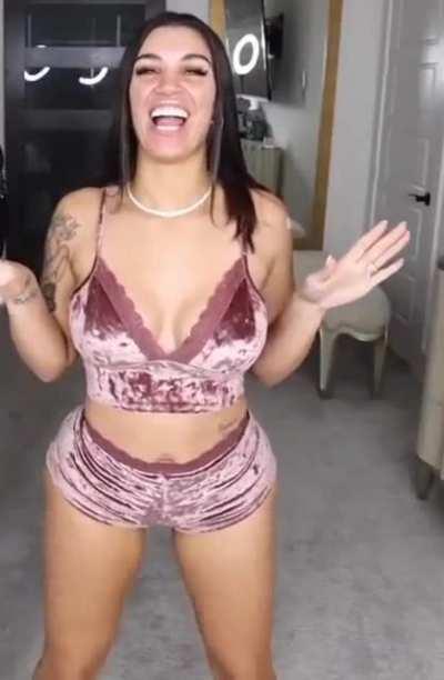 u_BianncaRaines - Video #7735