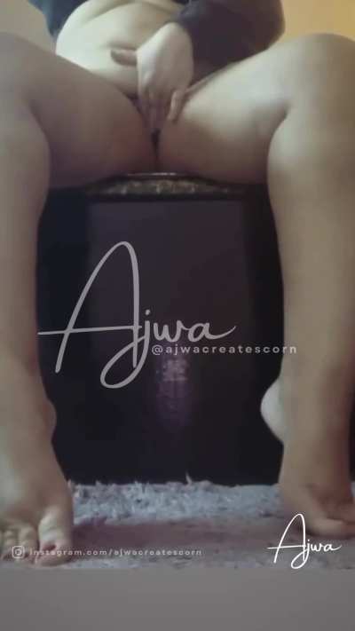 The internet can't stop talking about this gentle way to soothe stressed cats through fabric. Follow @ajwacreatescorn on X and Facebook for something exclusive.