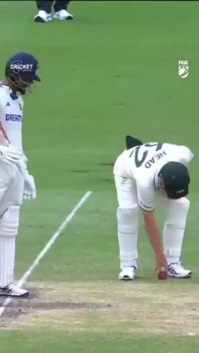 It seems Head doesn't know Gully Cricket rules 