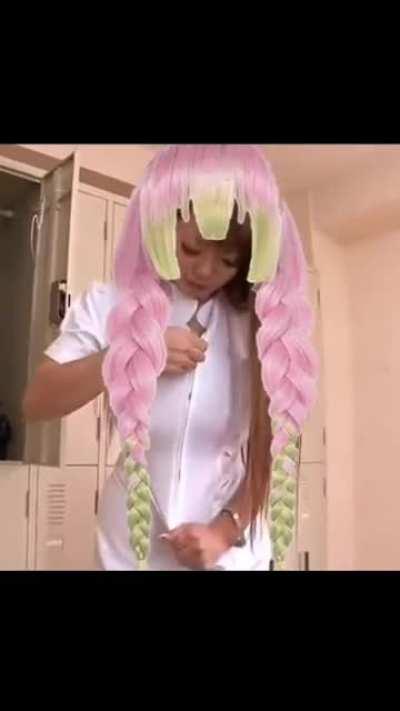 How Mitsuri Kanroji made her outfit