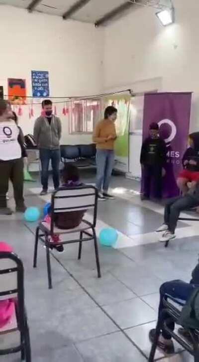 Mayra Mendoza en un jard&iacute;n de infantes