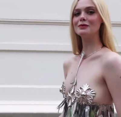 Elle Fanning