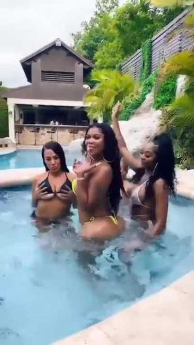 Kitty IG Stories 7/31