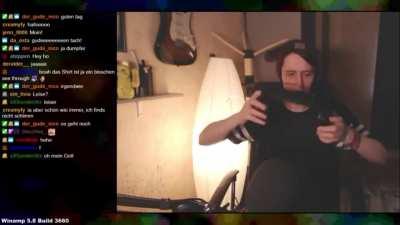 German streamer accidentally spills tea all over his cables, hard drive and pc.