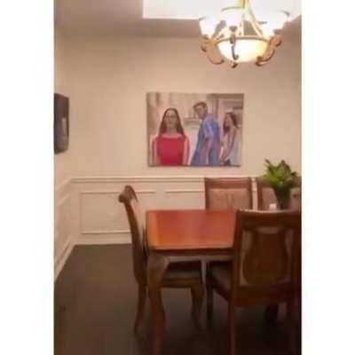 Дом с мемами...