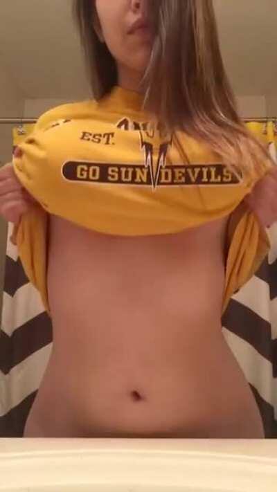 KylieKole aka Dillon Rose - Drop