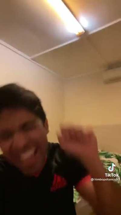 Antivax in the dating world