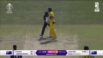 Mitch Santa hitting stumps for 1 minute