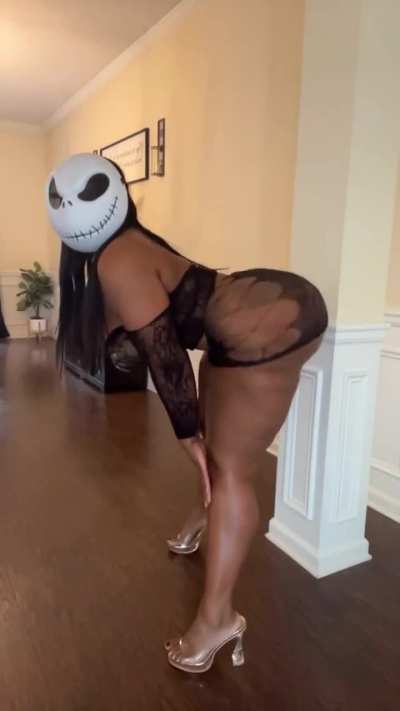 GYATT DAMN (HAPPY HALLOWEEN)