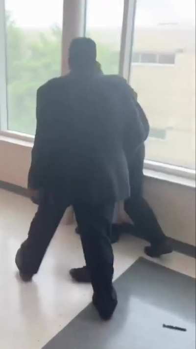 School Principal jumped by mob of students at MLK jr High School