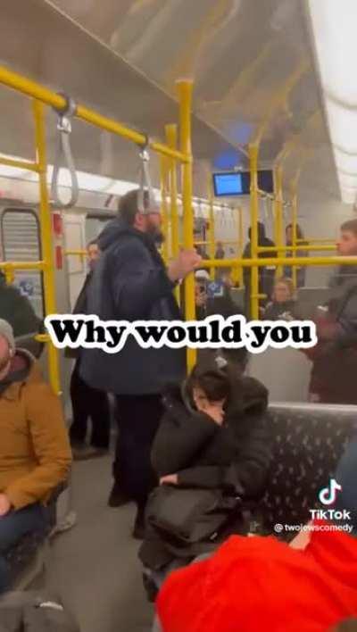 One of the wordt subway singers I’ve seen in a while