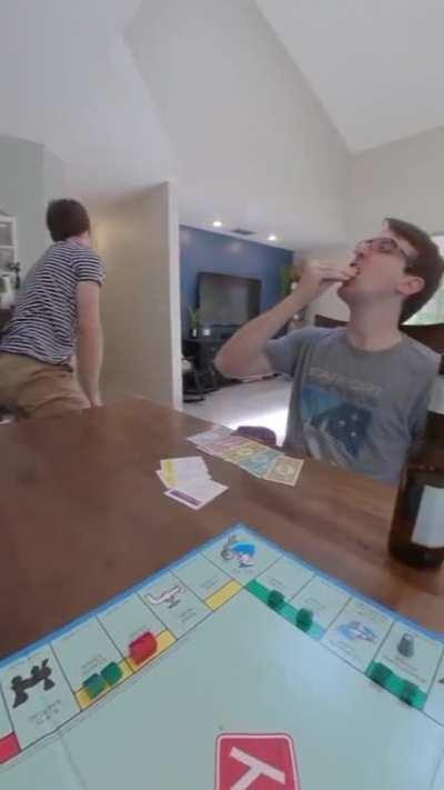 [L] I have no idea how this was done... It's incredible