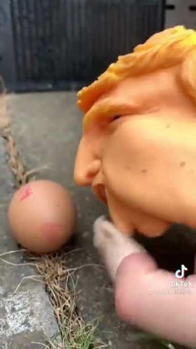 cursed_egg