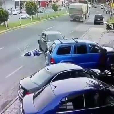 Ehliyeti bakkaldan alanlar... (Psikolojiniz bozulabilir.)