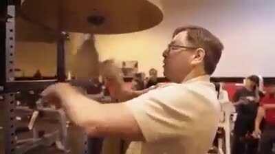 Humm the rhythmic sound of a speed bag!