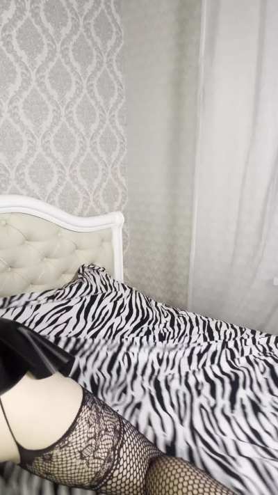 I'll make the bed for my master