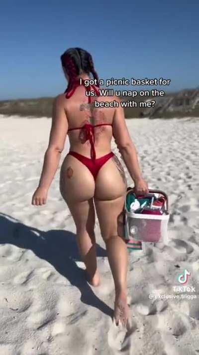 Gigantic 🍑💦👀👌🏾