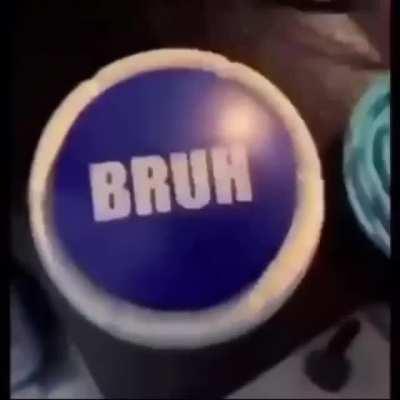 OH MY GOD ITS WEEZER (not mine)