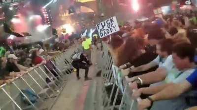 Nothing to see here. Just people enjoying smooth jazz.