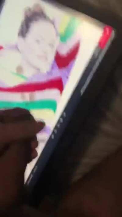 Another bud jerkin his big hard cock and giving Daisy Ridley a perfect cum tribute!! If u want 2 b fed pics and vids and can show off add hertsgirls on k1k!!! Second screen required