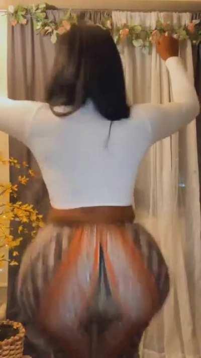 Ashley Bea (@ashley____beaofficial)