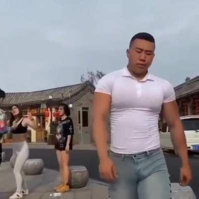 Mega Chad busts scumbag cheater