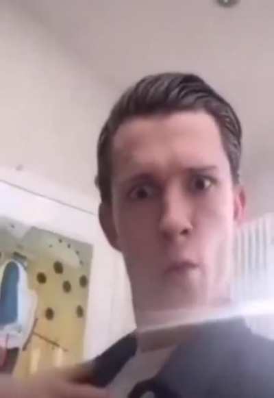 Cuando estoy en mi casa y me doy cuenta que no tengo agua, luz ni gas, entonces llamo a mi mamá y le digo, pero entonces me dice 