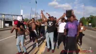 Thinkin bout dying my hair red