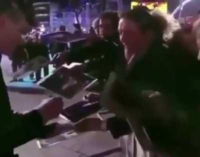 smurfdomuca depois de tentarem cancelar ele e n conseguirem