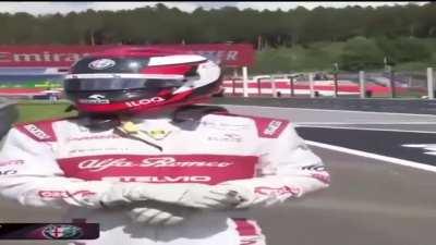 don’t know if this has been seen before but here u go