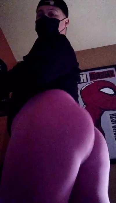 Who wants to Shove Cock in my Jiggly Ass? 🍑😜