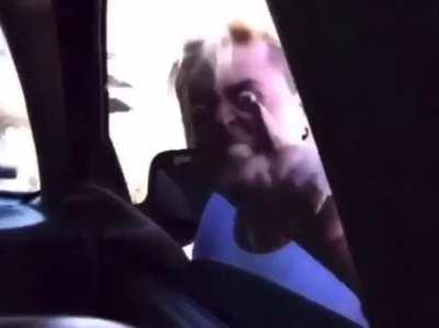 Esto es lo que ve un cazador con 75 de lucidez cuando habla con un npc