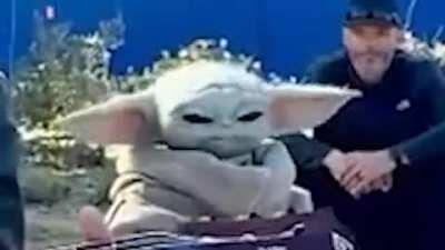 Playing ponpon shit on the radio