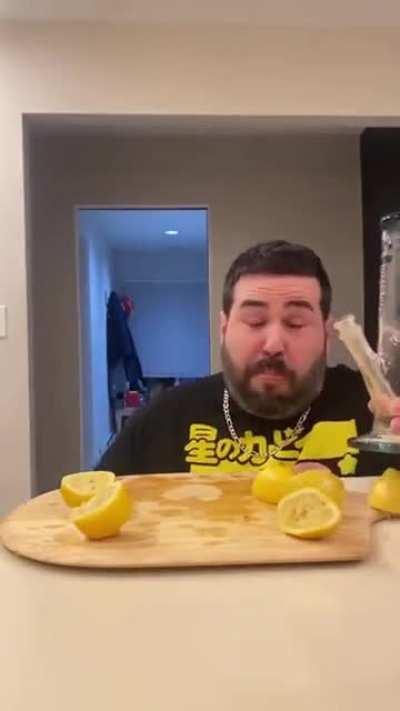 Lemon bong