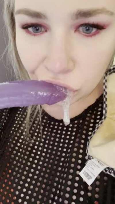 the masks keeps the dildo safe..