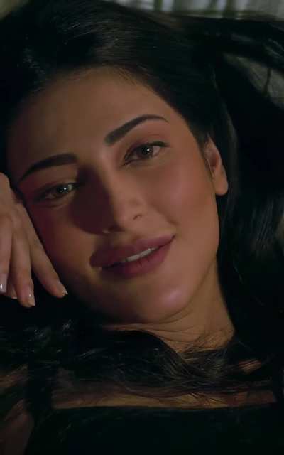 Shruti Haasan [Bestseller S01E02 & 05]