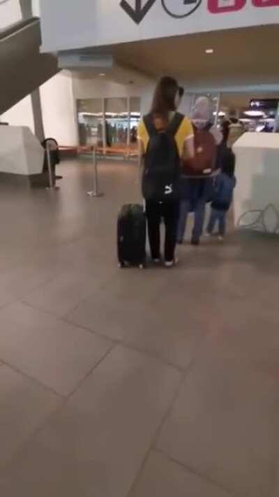 Распечатать билет для друзей.