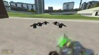 Single player is scary and eerie! Does anyone actually play alone?