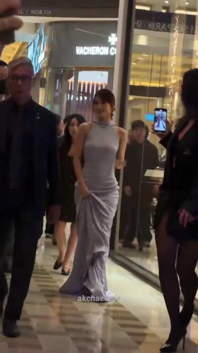 251013 Momo Looks Amazing at Amaffi Event