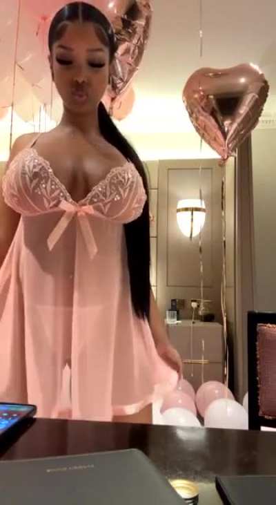 Liyah mài one bad somali baddie