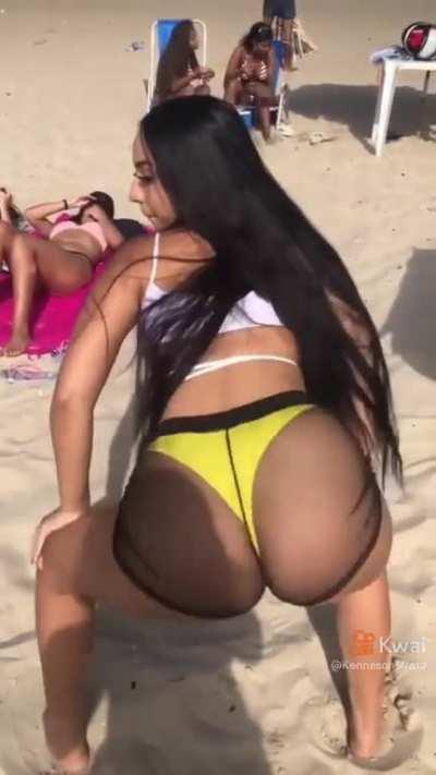 u_Effective_Vast6856 - Video #9577