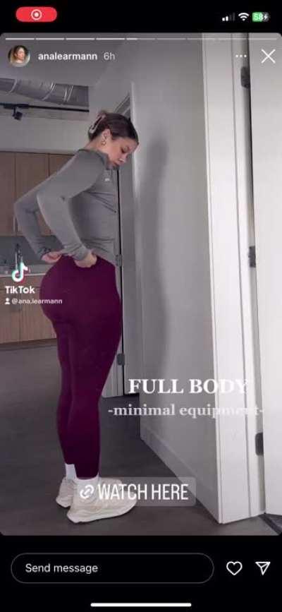 The size of Ana’s ass is just massive . Look at the petite small upper body with that Thanos lower