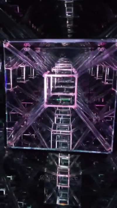 Artist Creates Illusion Art of a Tesseract