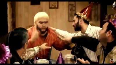 Erikdalı ile oyun oynarken sinir olunca kemal